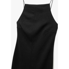 Koton Slim Fit Krep Scuba Kumaş Yırtmaçlı Ince Askılı Halter Yaka Elbise