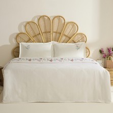 Karaca Home Liana Çiçek Nakışlı %100 Pamuk Çift Kişilik Pike Takımı Beyaz