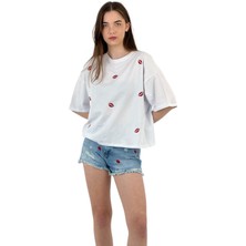 Kadın Dudak Desenli Oversize Basic Beyaz Tişört