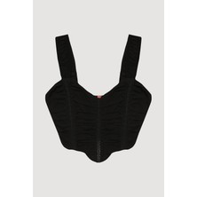 Quzu Dantel Detaylı Drapeli Crop Bluz Siyah
