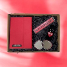 Kişiye Özel Kalpli Set Kalp Ayna & Kalp Anahtarlık & Tükenmez Kalem & Çizgili Defter Hediye Kutusu