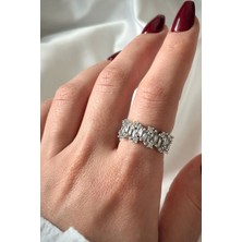 Leo'Stone Premium Seri Line Model Zirkon Taşlı Çapraz Baget Tasarım Ayarlanabilir Kadın Çelik Yüzük