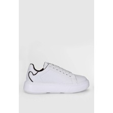 Lufian Beyaz Deri Kadın Sneaker Ayakkabı Düz Taban 121230016 V2 Şık Tasarım