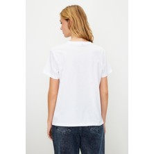 Beyaz Dokuma Garnili Regular/normal Kalıp Baskılı Bisiklet Yaka Örme T-Shirt TWOSS24TS00018