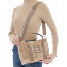 El-Omuz ve Kol Kullanımına Uygun Peluş The Tote Bag Kadın Çanta