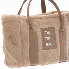 El-Omuz ve Kol Kullanımına Uygun Peluş The Tote Bag Kadın Çanta