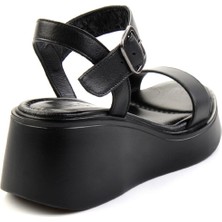 Bambi Siyah Leather Kadın Sandalet K05359032203