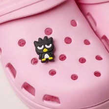 Sevimli ve Asi Penguen Terlik Süsü – Crocs Uyumlu