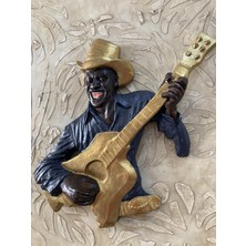 Gitar Çalan Adam Müzisyen,antrasit