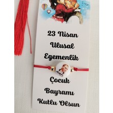23 Nisan Hediyesi 100 Adet Püsküllü Kitap Ayracı ve Atatürk Baskılı Bileklik Okul Hediye