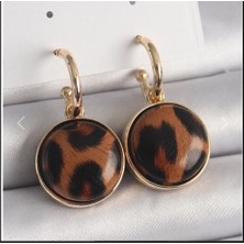 Çarşı Point Pirinç Gold Renk Leopar Desenli Daire Model Kadın Küpe