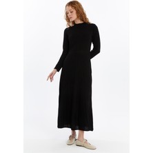 25004 Kadın Eteği Pliseli Fitilli Ince Mevsimlik Soğuk Iplik Triko Elbise Siyah