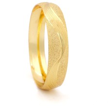 Ferizz Altın Kaplama Dalgalı Simli 1.5 cm Bilezik BLZ-3054