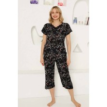 Bie's Kadın Çiçek Desen Dantel Detay Viskon Kısa Kol Kapri Pijama Takımı