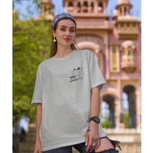 Terzili Giyin Seninle Kahve Içmeye Geliyorum Baskılı Oversize  Tişört