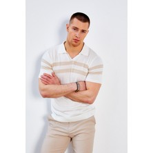 Erkek Ekru Apaş V Yaka Göğüs ve Kol Çizgili Triko Tişört