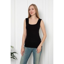 Siyah Renkli Penye Kumaş Geniş Askılı Basic T-Shirt / Bluz