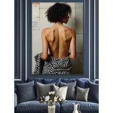 Duvar Önünde Kadın Dekoratif Kanvas - Mdf Ahşap Tablo