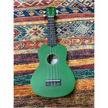 Puka Yeşil Ukulele 54CM (Kılıf Pena Dahil)