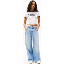 Tommy Jeans Bisiklet Yaka Beyaz Kadın T-Shirt DW0DW20631YBL