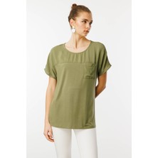 Desen Triko Kadın Sıfır Yaka Önü Cepli Penye T-Shirt Haki