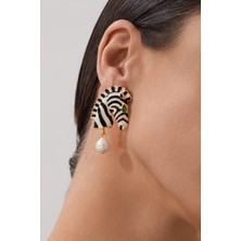 Zebra Şıklığı Küpe
