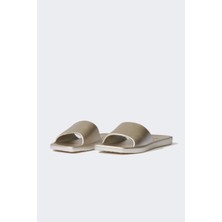 DeFacto Kadın Düz Taban Eva Terlik D8940AX25SM