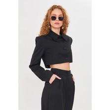 Düğmeli Crop Blazer Ceket