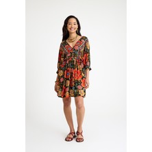 V Yaka Beli Lastikli Sırt Dekolteli Mini Elbise