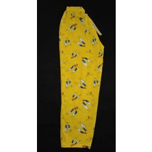 Sarı Kumaş Üzerinde Kuş Desenli Pijama Altı