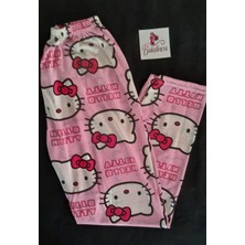 Bukadınca Pembe Kumaş Üzerinde Hello Kitty Desenli Pijama Altı