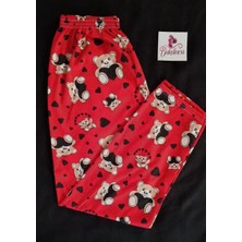 Bukadınca Kırmızı Kumaş Üzerinde Ayıcık Desenli Pijama Altı