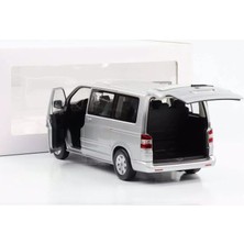 1:18 Norev 2003 Volkswagen T5 Multivan Silver