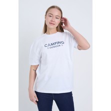 Kadın Oversize Beyaz Camping T-Shirt