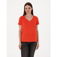 Pierre Cardin Kadın Kırmızı Regular Fit V Yaka Basic Tişört 50305749-VR030