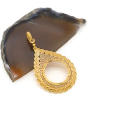 Yarım Altın Çerçeveli Kolye Ucu Altın Kaplama Işlemeli TGR-708