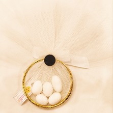25 Adet Altın Renkli Bilezik Nikah Şekeri – Tüllü Gül Desenli, Incili Kurdeleli