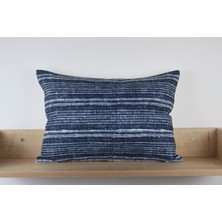 Anika Batik Desenli Denim Görünümlü Kırlent Kılıfı Indigo