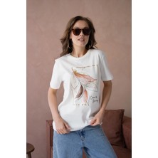 Bisiklet Yaka Varak Baskılı Basic T-Shirt