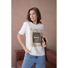 Bisiklet Yaka Varak Baskılı Basic T-Shirt