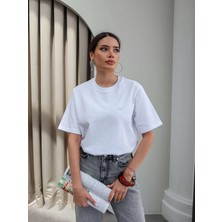 Kadın Metalik Yazı Baskılı Basic T-Shirt
