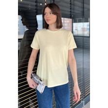 Gülseli Kadın Bisiklet Yaka Basic Tişört