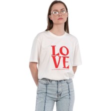Bisiklet Yaka Love Baskılı %100 Pamuk Oversize Kalıp T-Shirt