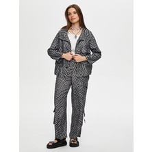 Kendinden Jakarlı Kargo Cep Detaylı Viskon Ceket S25CKT029