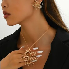 Gold Çiçek Objeli Kolye Küpe Set