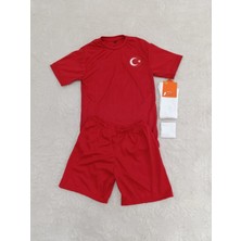Cheecky Chic Türkiye Milli Takım Kırmızı Şortlu Çocuk Çoraplı T-Shirt Halısaha Forma Zyn