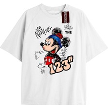 Tarz Sokak Unique Kadın Beyaz Sırt Baskılı Mickey Mouse T-Shirtkod 42