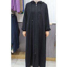 Nermin Cepli Kapşonlu