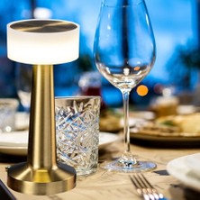 Dekoratif LED Masa Lambası