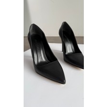 Sivri Burun Topuklu Ayakkabı Siyah